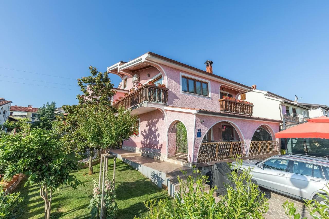 Apartments Darinka Poreč Eksteriør bilde