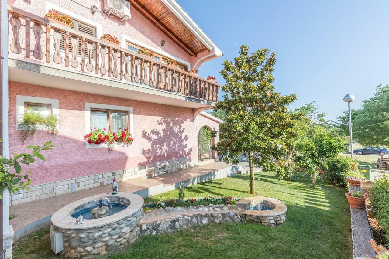 Apartments Darinka Poreč Eksteriør bilde