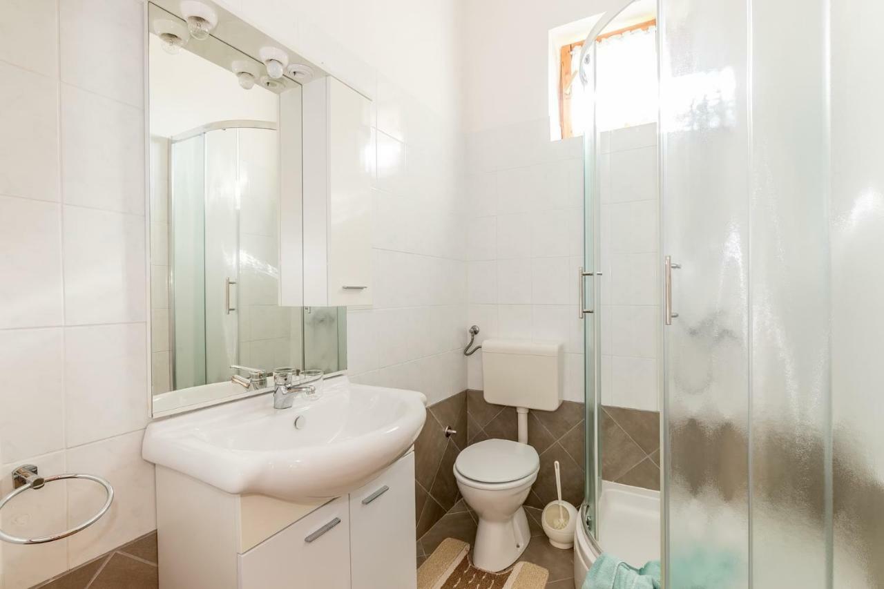 Apartments Darinka Poreč Eksteriør bilde